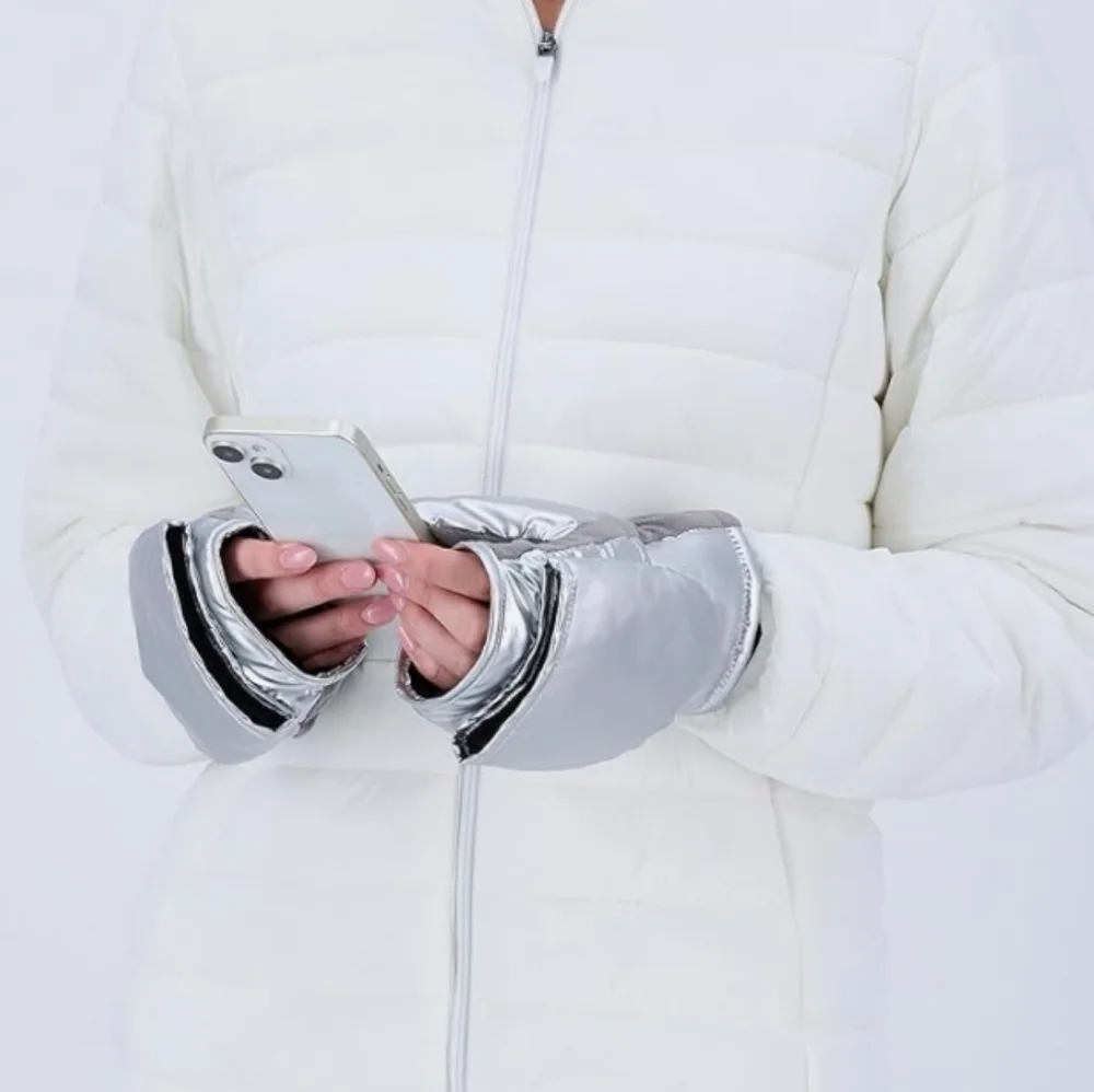 isotoner womens Water Repellent Sleekheat Gloves and Flip Top Mittens - Picture 6 of 7